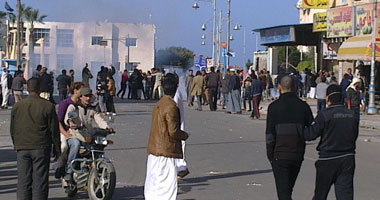 الانفلات الأمنى يضرب المحافظات.. سائق يستولى على 700 ألف جنيه من شركة بقليوب ويهرب.. مجهولون يصيبون شابا بطلق نارى أثناء تواجده بمحل بالشرقية.. فتاة حملت سفاحاً وألقت بجثة طفلها بدورة مياه بالأقصر