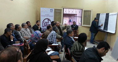 اتحاد العمال يناقش غدا سلبيات قانون العاملين المدنيين بالدولة