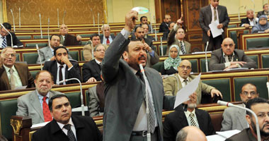 "الشورى" يتقدم ببلاغ للنائب العام ضد "البلاك بلوك".. ويطالب الأمن الوطنى بالكشف عن هويتهم.. ويناقش مشروع قانون يغلظ العقوبة على الملثمين.. ويطالب بتعديل قانون العقوبات بمنع حمل السلاح فى المظاهرات