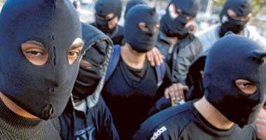 القبض على 3 من "بلاك بلوك" متورطين فى حرق حزب غد الثورة