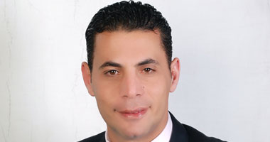 "سعيد حساسين" من السعودية: لست هاربا وأنا حاصل على تراخيص لمنتجاتى.. وأبحث مقاضاة وزيرة الصحة و"الصيادلة" بسبب تصريحاتهما.. ولم يغلق فروع لشركتى ولم يتم التحقيق معى أو استدعائى للنائب العام