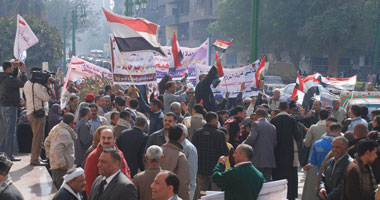 أهالى أبوتيج يحتفلون بإقرار دستور مصر الجديد