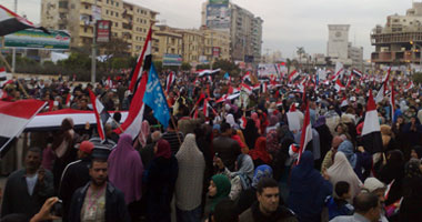 بالصور.. توافد الآلاف على ميدان الثورة بالمنصورة