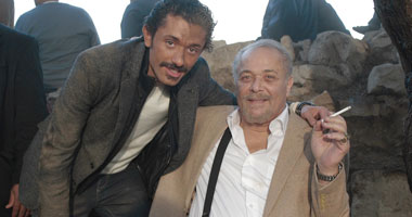 كريم محمود عبد العزيز ناعيا والده: "الله يرحمك يا أغلى انسان فى الوجود "