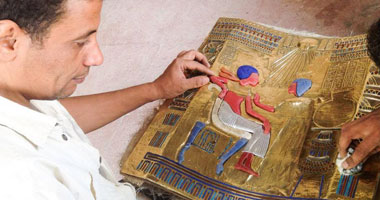 بالصور.."الآثار" تنتج نماذج أثرية مقلدة لعرضها بأكاديمية الفنون بروما 