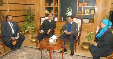 سفير أندونيسيا يبحث سبل التعاون مع جامعة المنصورة