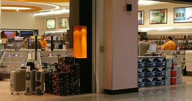 تجار العتبة يثبتون أسعار الأجهزة الكهربائية رغم علاوة "مرسى"