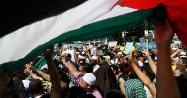 معرض فنى فى كوالالمبور يلقى الضوء على تاريخ المدينة 
