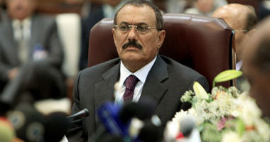 يمنيون يستعدون لاستقبال صالح بأطول مأدبة غداء