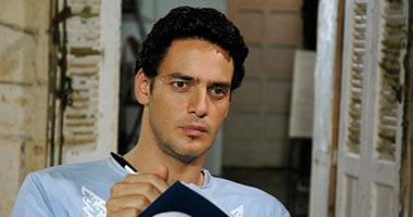 خالد أبو النجا مستاء من إعلان فيلم "حبيبى نائماً"