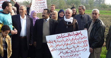 وقفة احتجاجية لفلاحى منية سندوب بالدقهلية