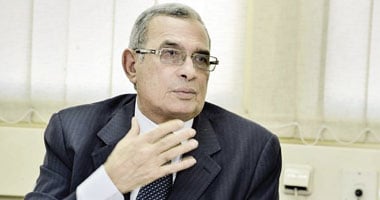 مستشار رئيس الوزراء: إلغاء التصويت عبر البريد منعا للتلاعب