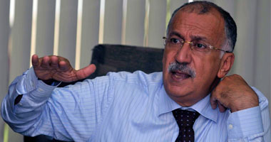 "المركز الوطنى" يستصدر7 قرارات جمهورية حول ممر التنمية