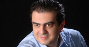 "حزن" أحمد أبو زيد على والده يؤجل تصوير "كابتن أنوش" أسبوعا