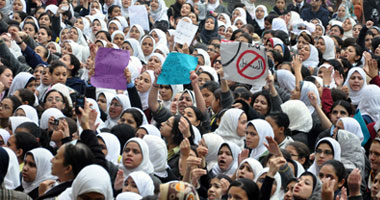 اجتماع طارئ بين "لبيب" وأولياء أمور طلاب المدارس القومية 