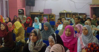 قصور الثقافة بوسط وجنوب الصعيد تنظم قوافل للشباب