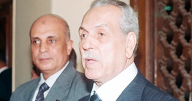 "الدستورية العليا" تقضى بعدم دستورية قانون النقابات