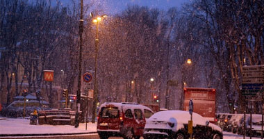 سيول وعواصف تقطع خطوط السكك الحديدية جنوب غرب إنجلترا
