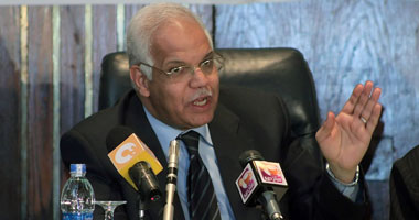 وزير النقل يفتتح مشروع طريق النفق بالسويس السبت