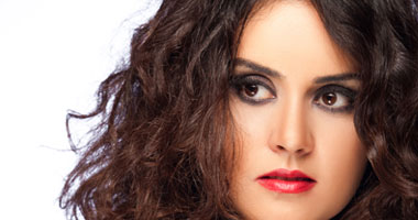 رشا مهدى: سعيدة بالحضور الكبير للشعب المصرى فى الانتخابات