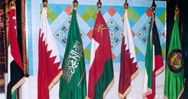 "دفاع الخليج" يؤكد وقوف دول المجلس صفا واحدا فى مواجهة أى خطر