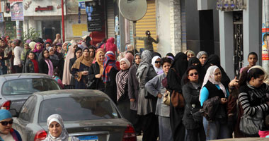 ناخبات يدعون لاختيار مرشح السلام الديمقراطى فى الكوم الأحمر