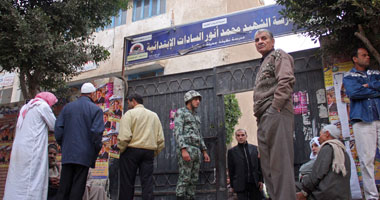 تأخر فتح اللجان بشبين الكوم يثير غضب الناخبين 
