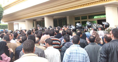تظاهر المعلمين المفصولين بكفر الشيخ للمطالبة بالتثبيت