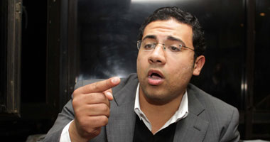 أحمد خيرى: من يهلل بالتدخل الخارجى خائن يجب محاكمته