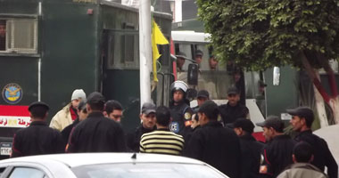 الشرطة تلقى القبض على بلطجية روعوا الناخبين بدمنهور