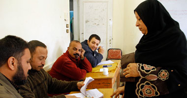 بدء تجهيز لجنة الفرز بالمجمع التعليمى بالإسماعيلية