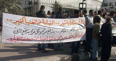 مشاجرات عنيفة بين المواطنين وسائقى الميكروباصات بالجيزة