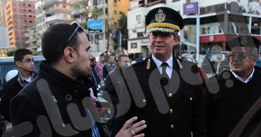 مشاجرة بين سائقين عقب تصادمهما أعلى دائرى القاهرة الجديدة