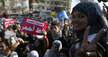 سميرة إبراهيم بعد صدور حكم البراءة فى كشوف العذرية: مصر اُنتهك شرفها وهكمل للنهاية علشان أجيب حقها.. المحاكمة العسكرية كانت "مسرحية".. وعبد الرحمن يوسف لسميرة: عذريتك فضحت عهرهم