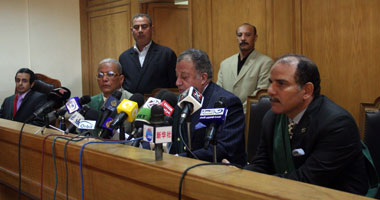 القضاء يبرئ ضباط السيدة زينب من قتل الثوار.. أهالى الشهداء يصرخون: حسبنا الله ونعم الوكيل.. والدفاع: هو دا العدل؟.. والحيثيات: المتهمان الأول والثانى كانا فى دفاع عن النفس والباقون أثبتوا عدم تواجدهم