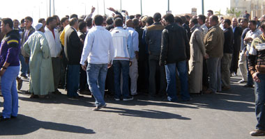 إعادة فتح طريق الغردقة القاهرة بعد قطعه 8 ساعات
