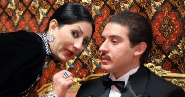 بالصور.. وفاء عامر تضفى جوًا من البهجة فى تحية كاريوكا