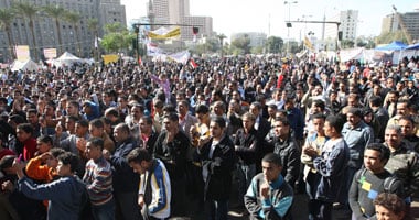 استعدادًا لمليونية 25 يناير.. القوى الثورية تدشن مجموعة "جنود الثورة" للتصدى لمحاولات الإخوان للاعتداء على المتظاهرين.. ودعوات لمظاهرات يوم 18 يناير لدعم معتصمى التحرير وإحياء ذكرى مذبحة بورسعيد