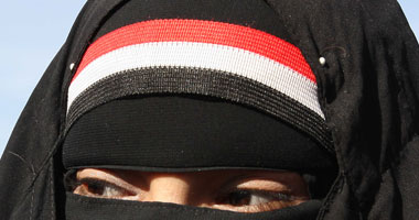 منتقبات ببورسعيد يهتفن: "الشعب يريد إسقاط النظام"