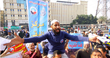محافظ البحيرة يقرر صرف 20 ألف جنيه لأسرة شهيد مليونية الشريعة