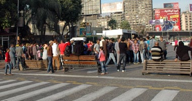  نصب 3 خيام بشارع جامعة الدول العربية قبل ساعات من انطلاق مظاهرات اليوم