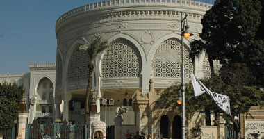 اليوم.. عمال المصرية للخدمات البترولية يدخلون اعتصام أمام الاتحادية
