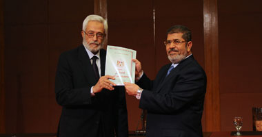 نواصل نشر مناهج الثانوية العامة الجديدة.. لأول مرة.. تدريس التربية المدنية.. والمنهج يتضمن الدستور الجديد.. .. و«الفلسفة والمنطق» تشمل  صراع وحوار الحضارات والمواقع الإلكترونية