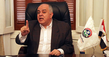 "قنديل" يجتمع مع عمرو دراج لبحث مفاوضات "صندوق النقد" 