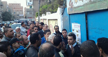 أهالى بالشرقية يرشقون إحدى لجان الثانوية بالطوب