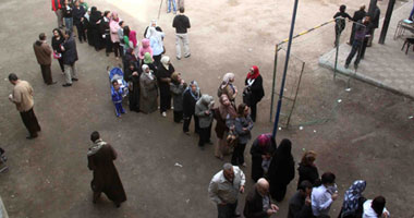 بالصور.. طوابير حاشدة فى الاستفتاء على الدستور