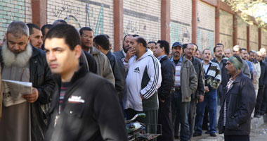 "الحرية والعدالة": طوابير المصريين تتمسك بالشرعية وتقهر الفوضى
