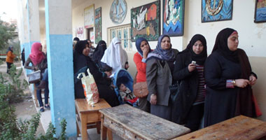 المواطنون يتهمون رئيس لجنة بالجيزة بالانحياز للإخوان