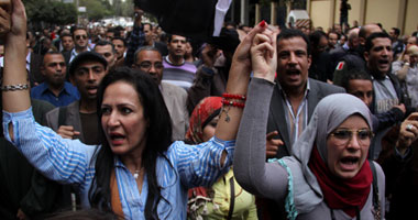 "يو إس إيه توداى": المصريون يخشون تدهور حرية الصحافة فى عهد "مرسى"