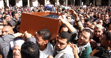 الغربية تتشح بالسواد حزنا على شهيد جديد فى أحداث الاتحادية